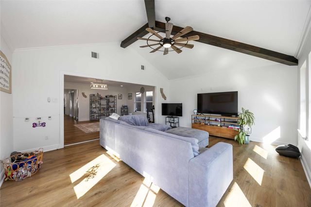 2011 De Milo Drive, Houston, TX 77018