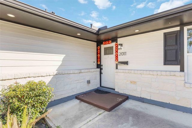 2011 De Milo Drive, Houston, TX 77018