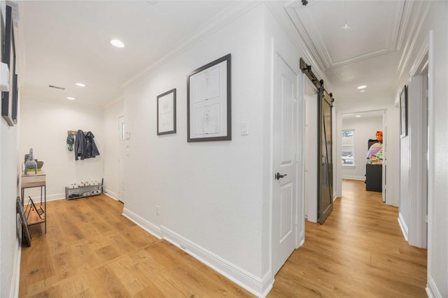 2011 De Milo Drive, Houston, TX 77018