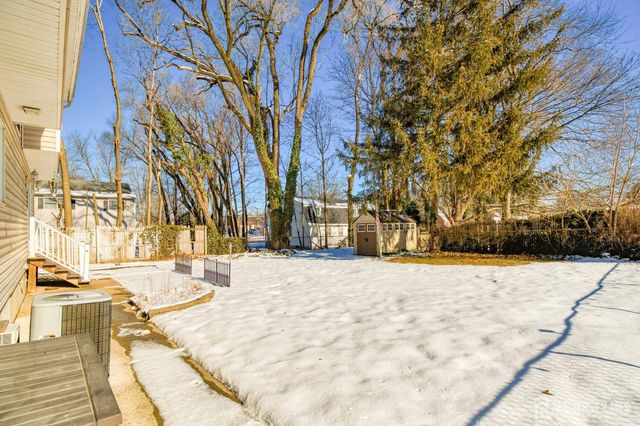 3 Green Acres Avenue, East Brunswick, NJ 08816