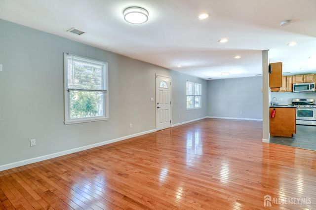 3 Green Acres Avenue, East Brunswick, NJ 08816