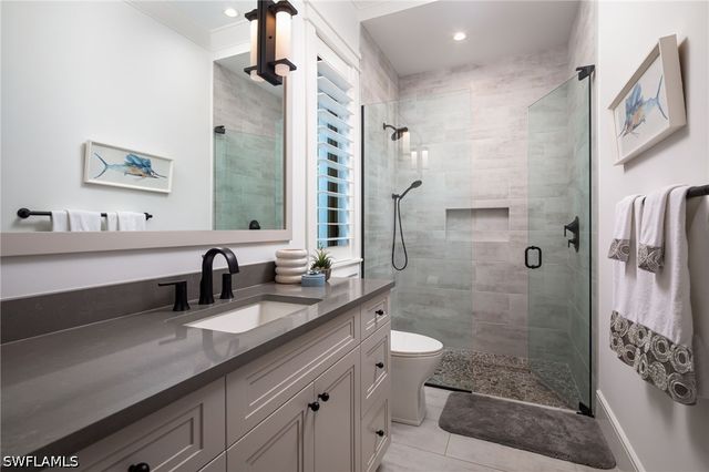 1064 13th ST N, Naples, FL 34102