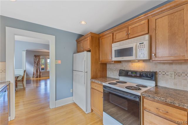 129 Vieau Drive, Syracuse, NY 13207