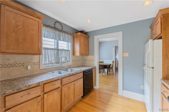 129 Vieau Drive, Syracuse, NY 13207