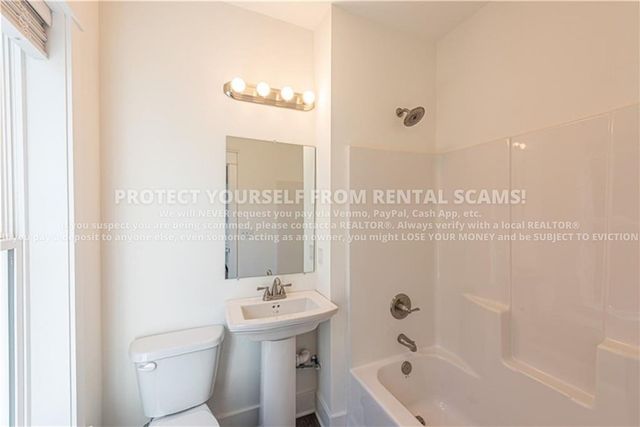 1364 W Cleveland, Fayetteville, AR 72701