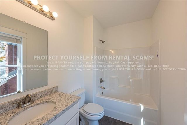 1364 W Cleveland, Fayetteville, AR 72701