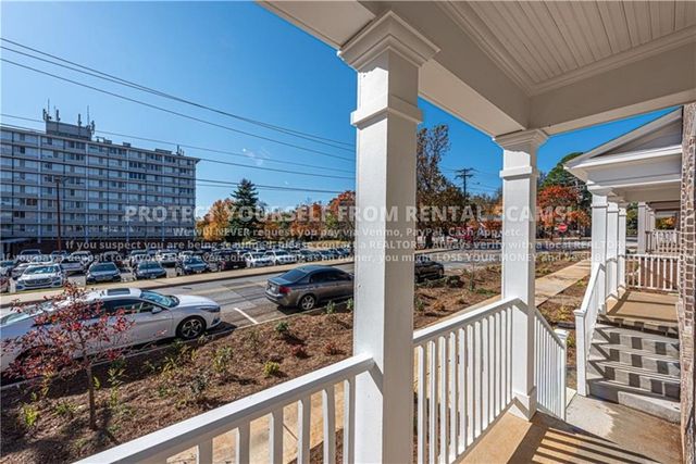 1364 W Cleveland, Fayetteville, AR 72701