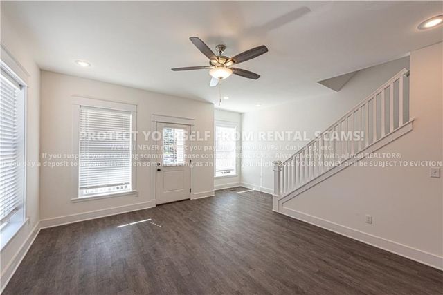 1364 W Cleveland, Fayetteville, AR 72701