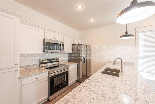 1364 W Cleveland, Fayetteville, AR 72701