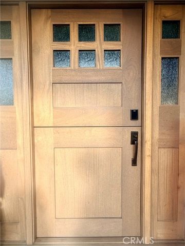 17792 Lewis, Huntington Beach, CA 92647