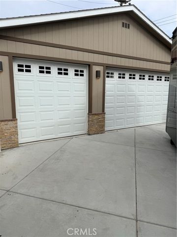 17792 Lewis, Huntington Beach, CA 92647