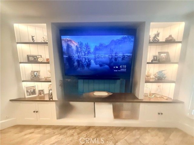 17792 Lewis, Huntington Beach, CA 92647