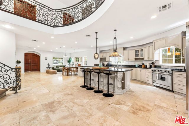 12109 MAXWELLTON Road, Studio City (los Angeles), CA 91604