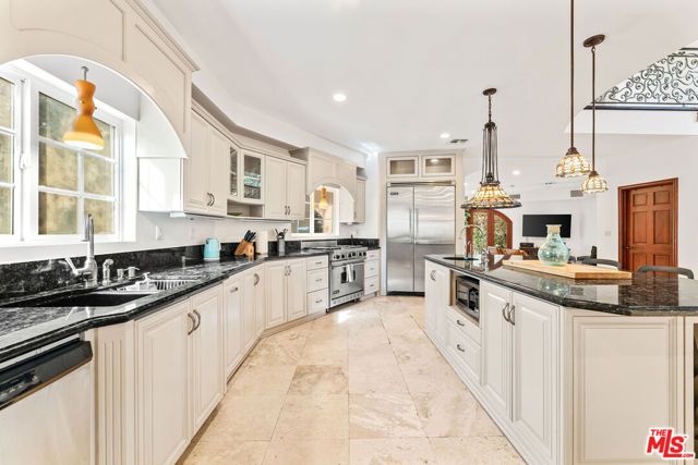 12109 MAXWELLTON Road, Studio City (los Angeles), CA 91604