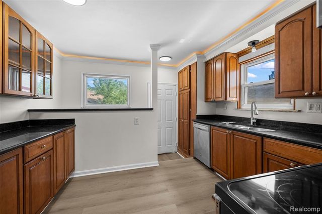 8357 Margaret Street, Taylor, MI 48180