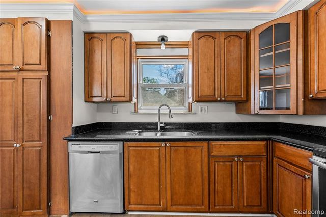 8357 Margaret Street, Taylor, MI 48180
