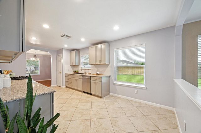 3402 Fox Court, Pearland, TX 77581