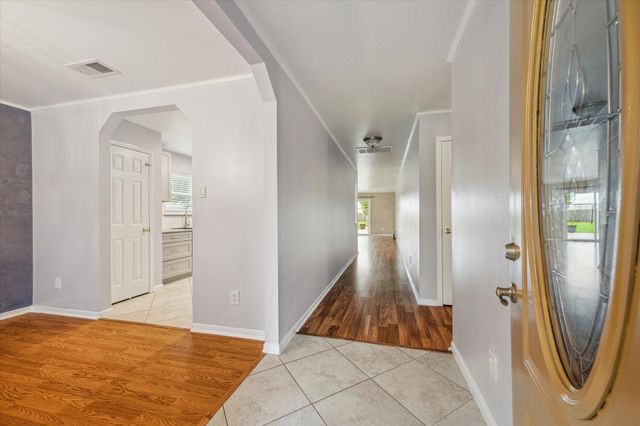 3402 Fox Court, Pearland, TX 77581