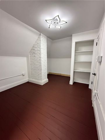 322 Duss Ave, Ambridge, PA 15003