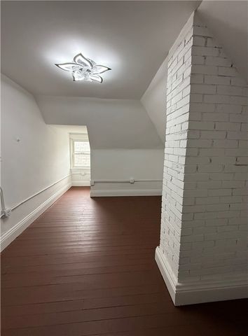 322 Duss Ave, Ambridge, PA 15003