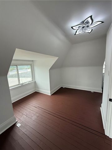 322 Duss Ave, Ambridge, PA 15003