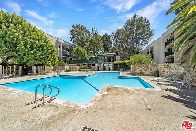 8313 Raintree Circle, Culver City, CA 90230