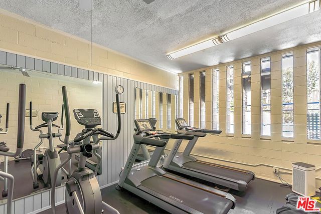 8313 Raintree Circle, Culver City, CA 90230