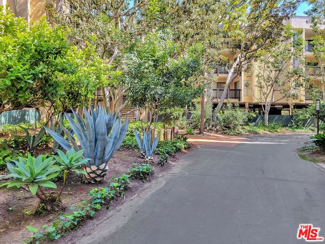 8313 Raintree Circle, Culver City, CA 90230