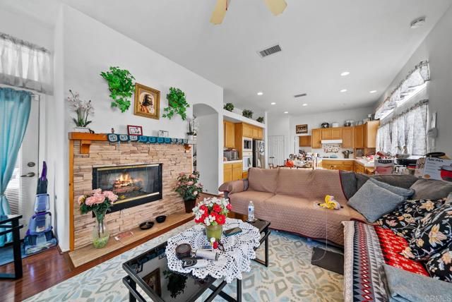 1999 Pecan Tree Street, Hemet, CA 92545