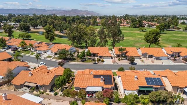 1999 Pecan Tree Street, Hemet, CA 92545