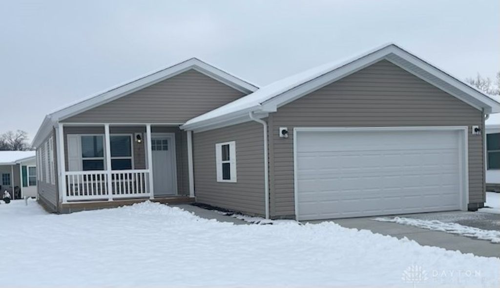 482 Kalynn Circle 18, Fairborn, OH 45324