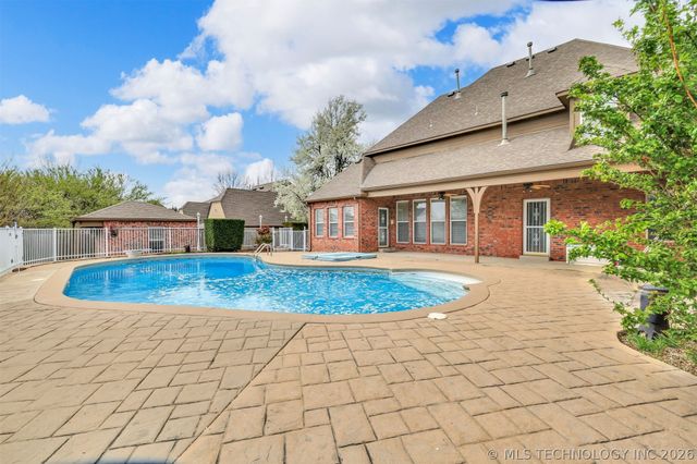 9311 N 139th East Avenue, Owasso, OK 74055