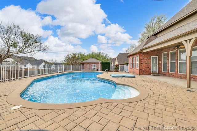 9311 N 139th East Avenue, Owasso, OK 74055