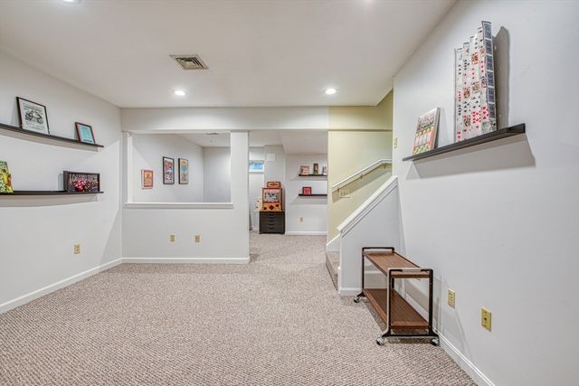 28 Gaslight Ln 28, Easton, MA 02334