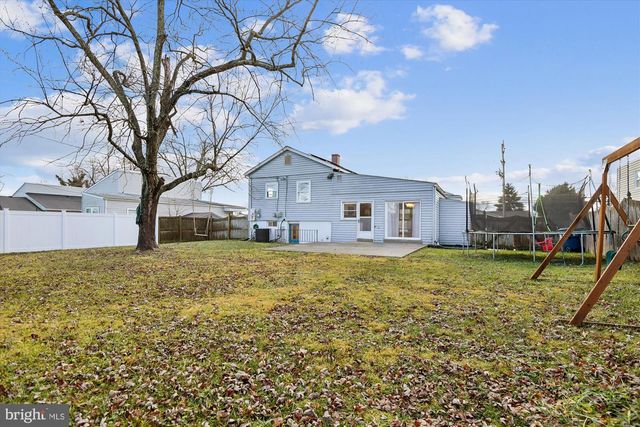 2710 SMITH AVE, Baltimore, MD 21209