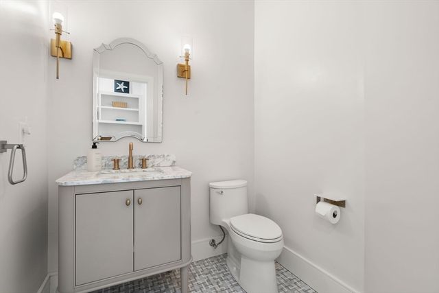 62 Claybrook Road, Dover, MA 02030