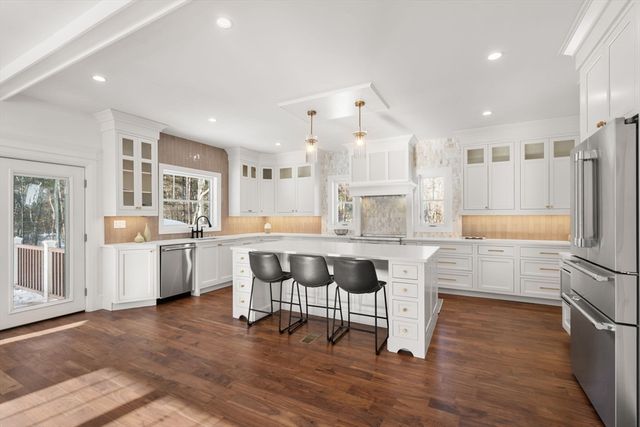 62 Claybrook Road, Dover, MA 02030