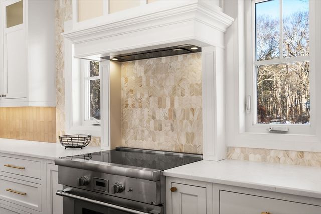 62 Claybrook Road, Dover, MA 02030