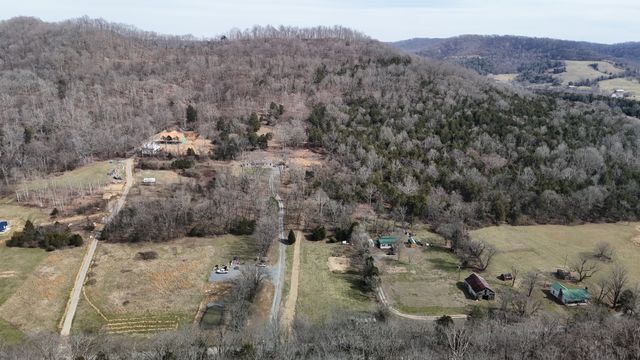 4020 Carter Branch Rd, Hartsville, TN 37074