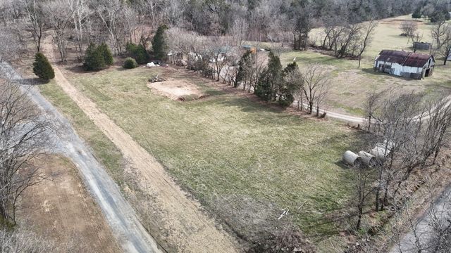 4020 Carter Branch Rd, Hartsville, TN 37074