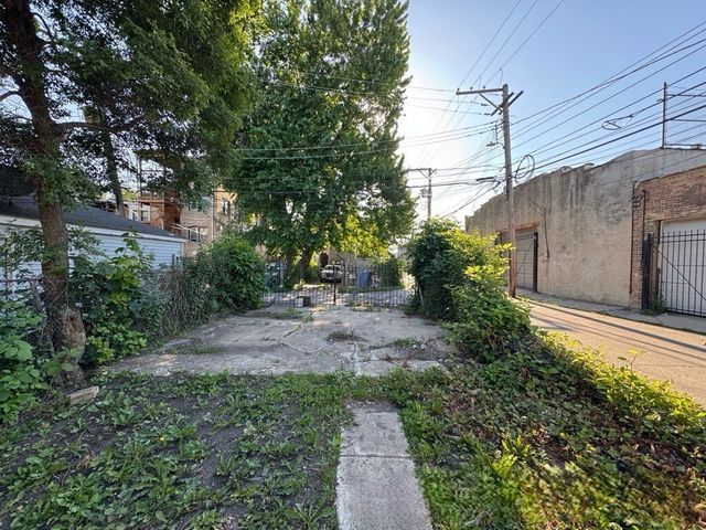 742 N Christiana Avenue, Chicago, IL 60624