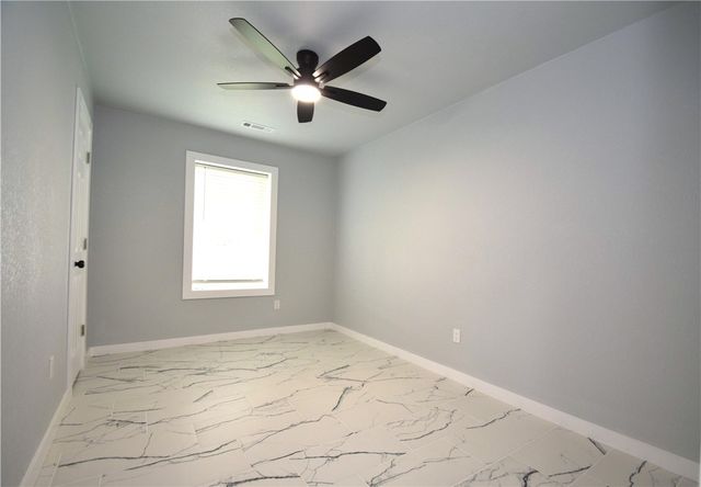2511 N 4th Street, Rogers, AR 72756