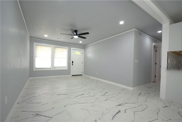 2511 N 4th Street, Rogers, AR 72756