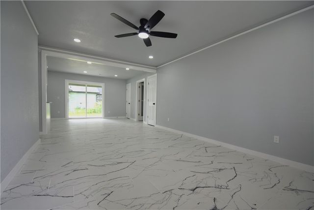 2511 N 4th Street, Rogers, AR 72756