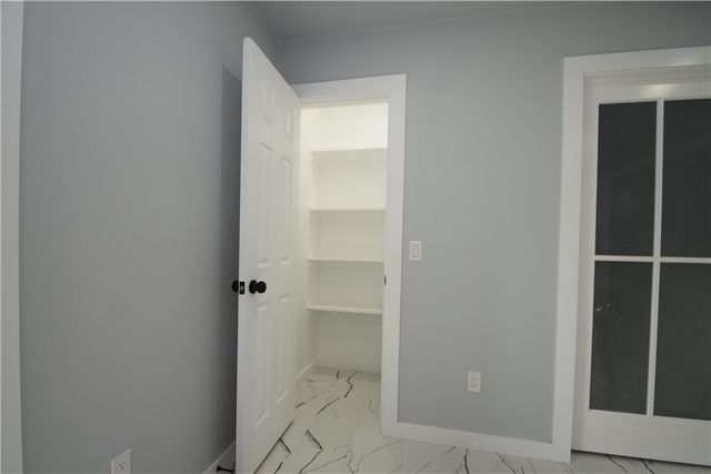 2511 N 4th Street, Rogers, AR 72756
