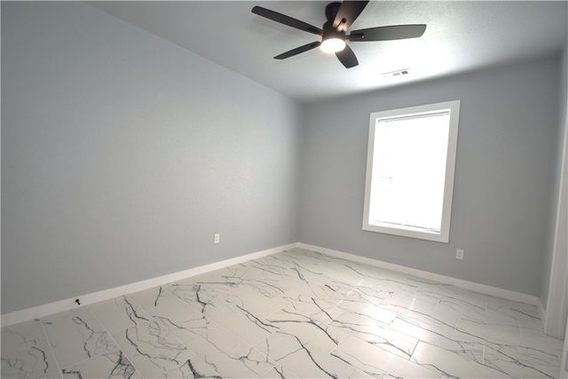 2511 N 4th Street, Rogers, AR 72756