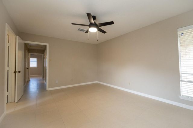 7310 Westbranch Drive, Houston, TX 77072