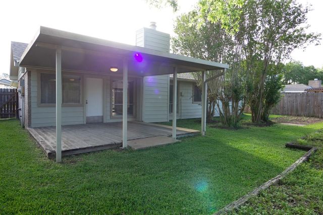 7310 Westbranch Drive, Houston, TX 77072