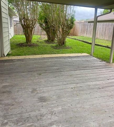 7310 Westbranch Drive, Houston, TX 77072