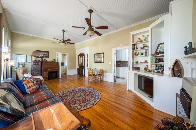 131 NW Pine Street, Salley, SC 29137